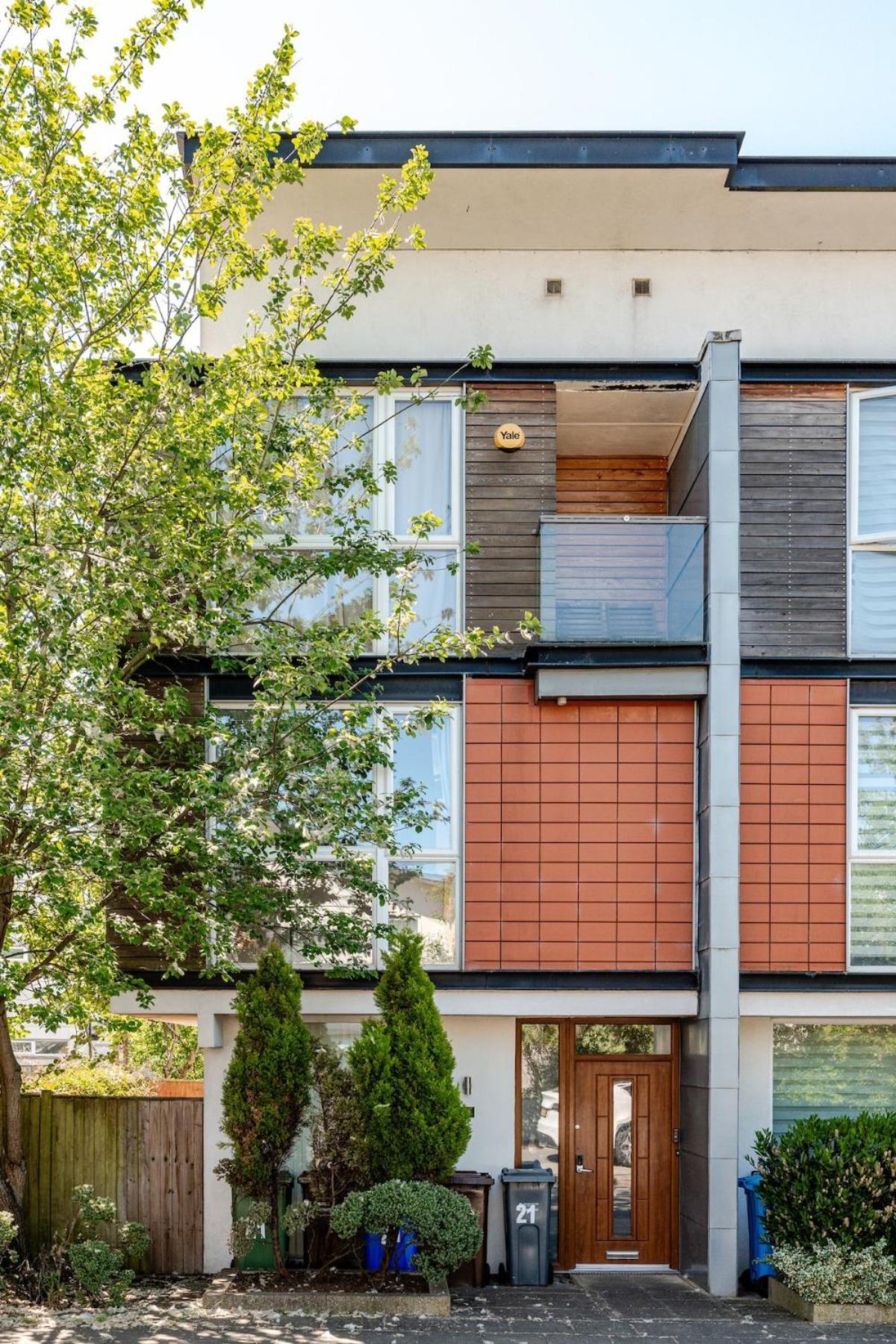 Comfortable 3-Storey House With Free Car Parking Manchester Exterior foto