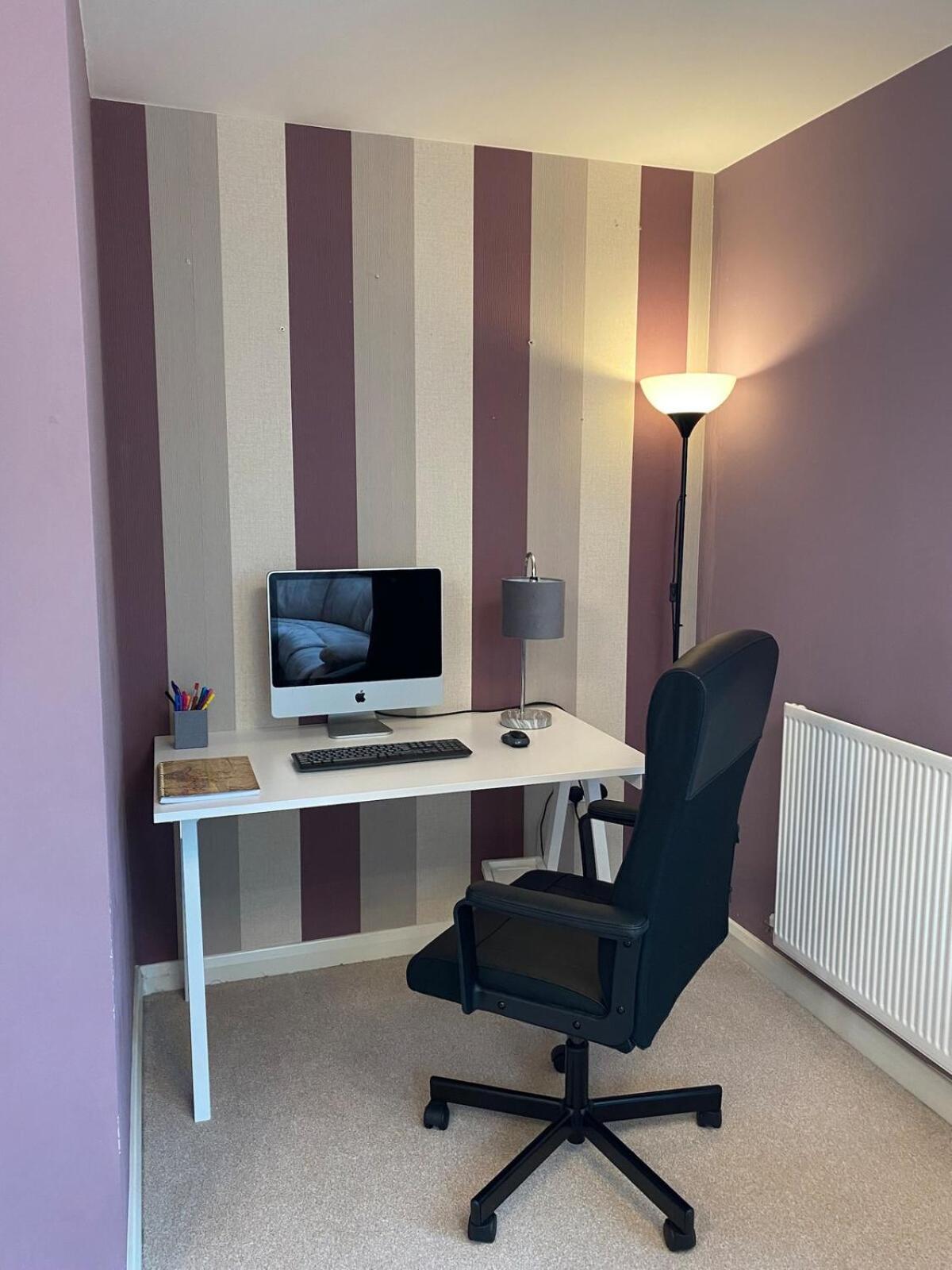 Comfortable 3-Storey House With Free Car Parking Manchester Exterior foto